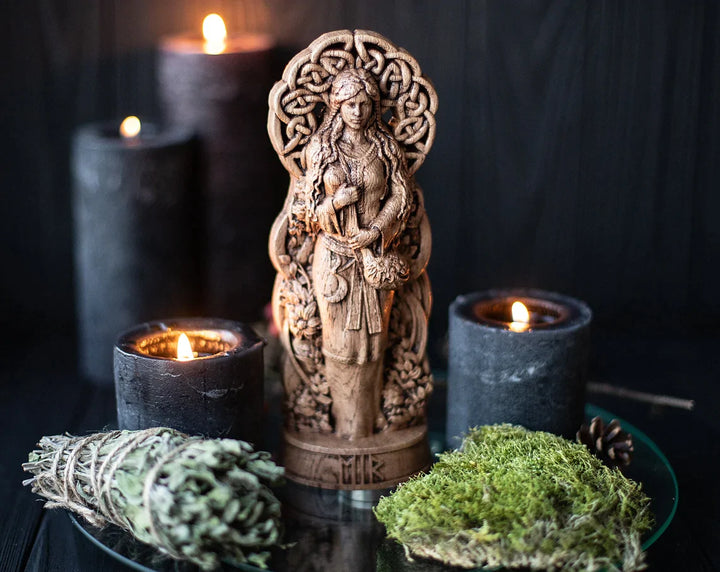Wooden Viking Statue - Eir Goddess