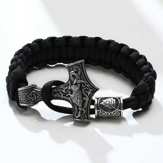 Paracord Bracelet Featuring Mjolnir