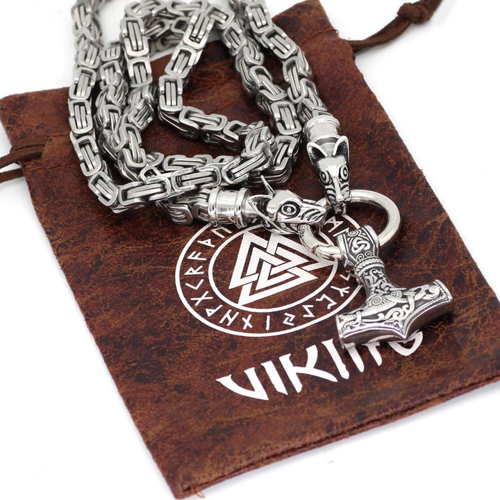 King Chain With Twin Wolves Holding Mjolnir Pendant