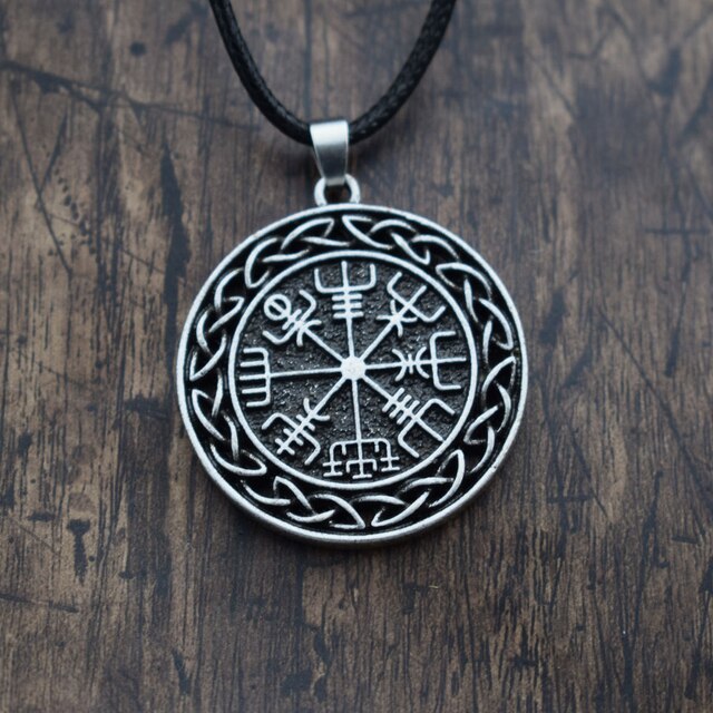 Viking Necklace - Vegvisir Knotted