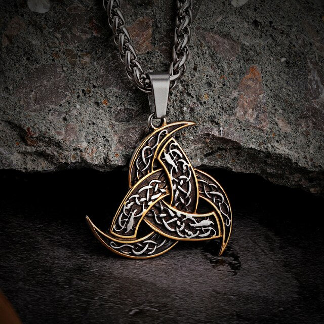Celtic, Dara knot pendant, custom made. — Metamorphosis Jewelry