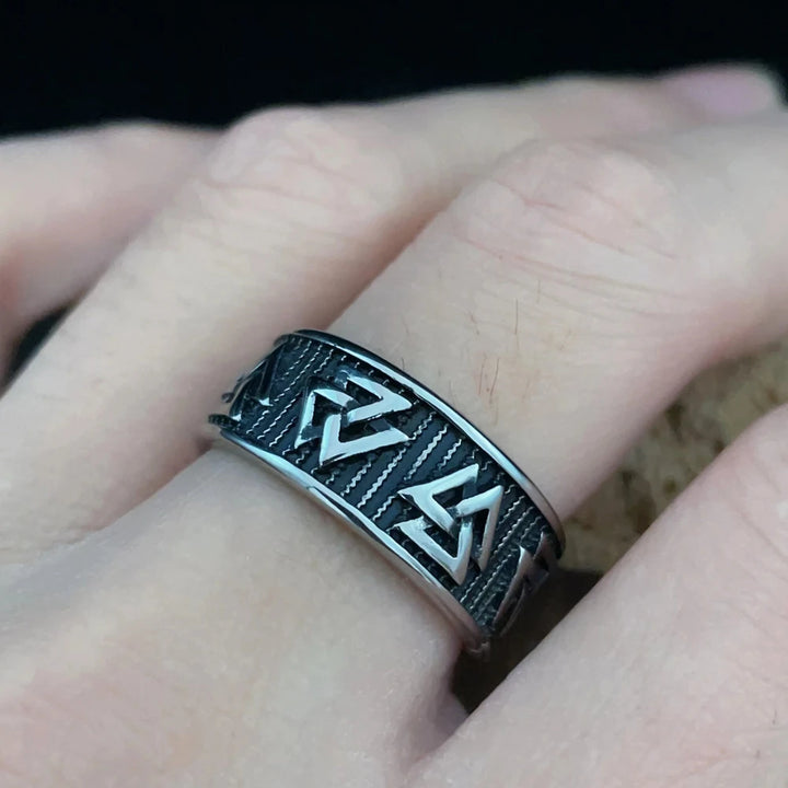 Viking Ring - Valknut