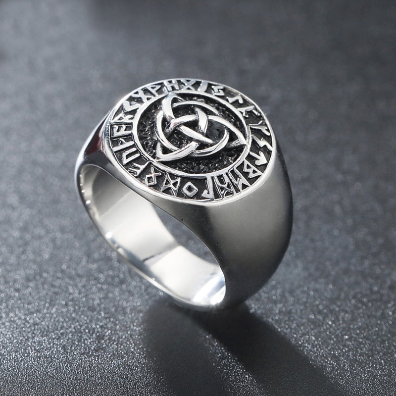 Viking Ring - Trinity Knot Runes