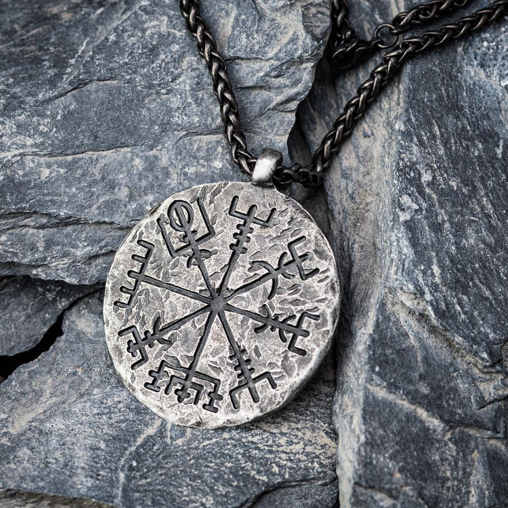 Viking Necklace - Vegvisir Medallion