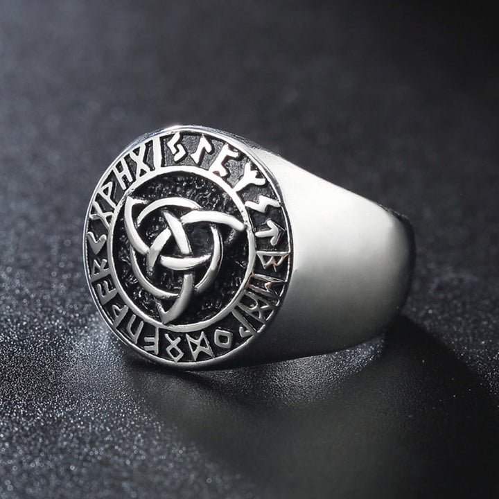 Viking Ring - Trinity Knot Runes