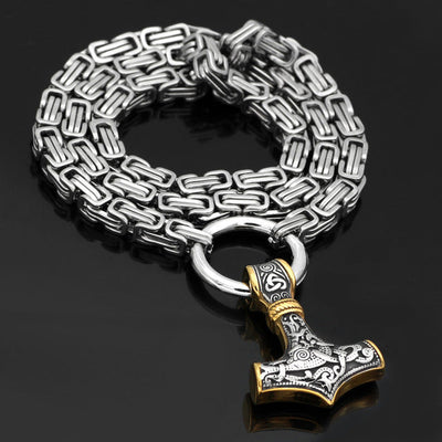 King Chain Featuring A Mjolnir Pendant