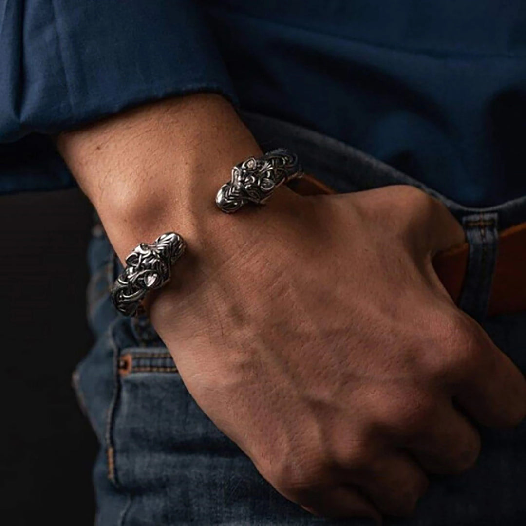 Viking Arm Ring Norse Wolves Valhalla Vikings