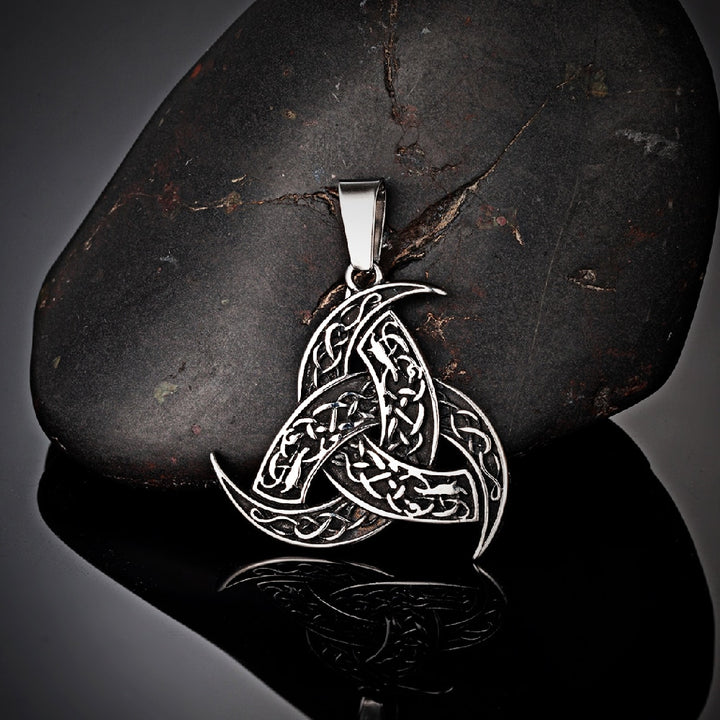 Viking Necklace -  Celtic Knot Trinity Amulet