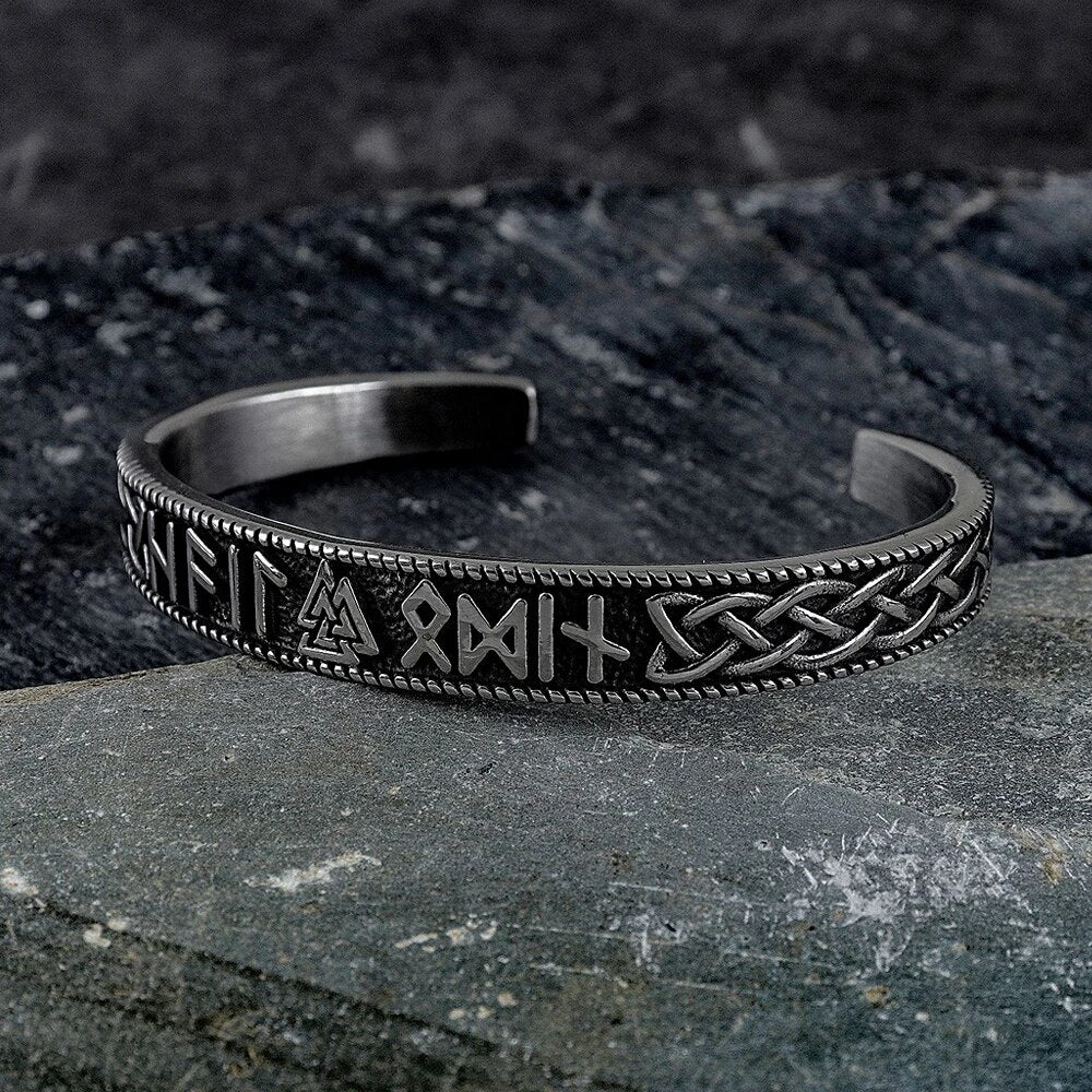 TURTLEDOVE Viking Bracelet With Valknut - Norse Leather Bracelet With Medieval Runes