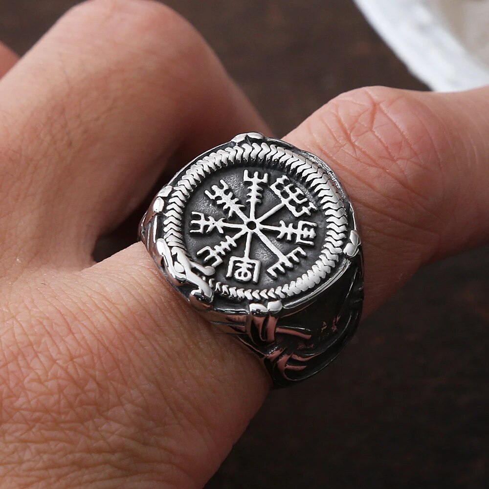 Viking Ring - Vegvisir Serpent