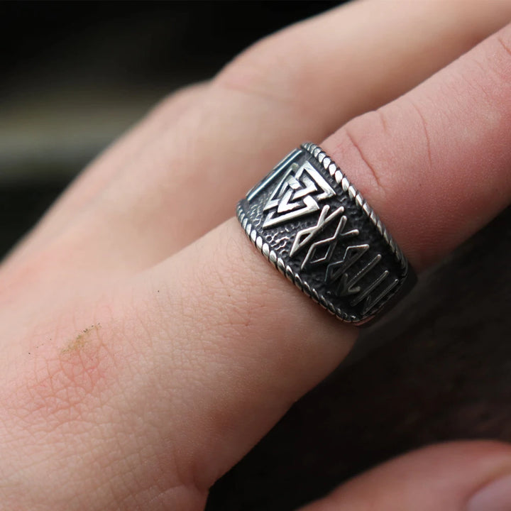 Viking Ring - Valknut Runes