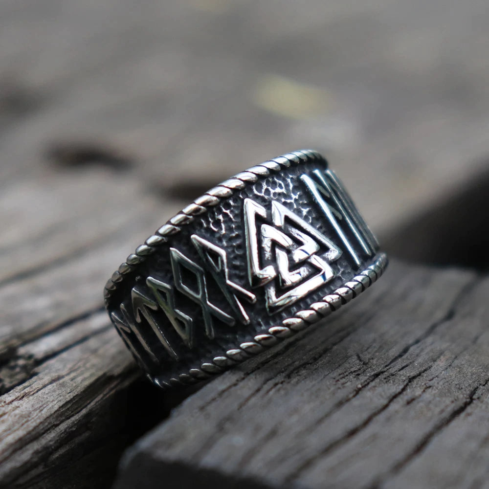 Viking Ring - Valknut Runes
