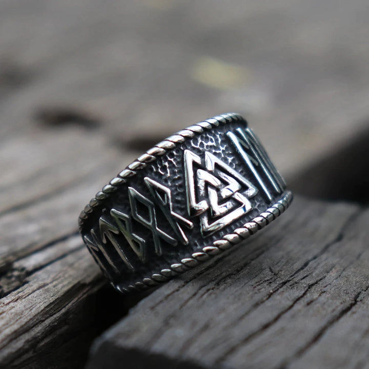 Viking Ring - Valknut Runes