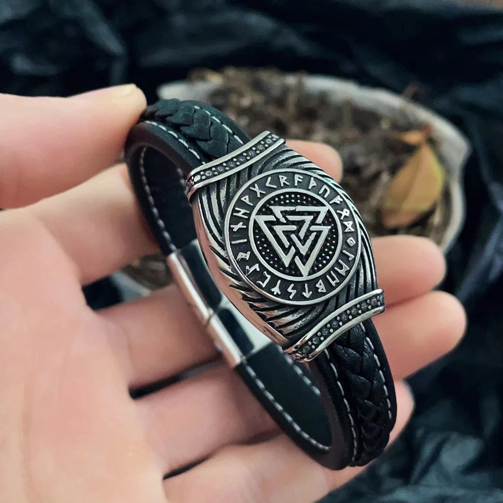 Valknut bracelet top