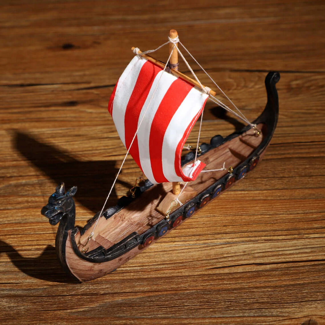 Drakkar Viking Longship Model With Mast And Sail