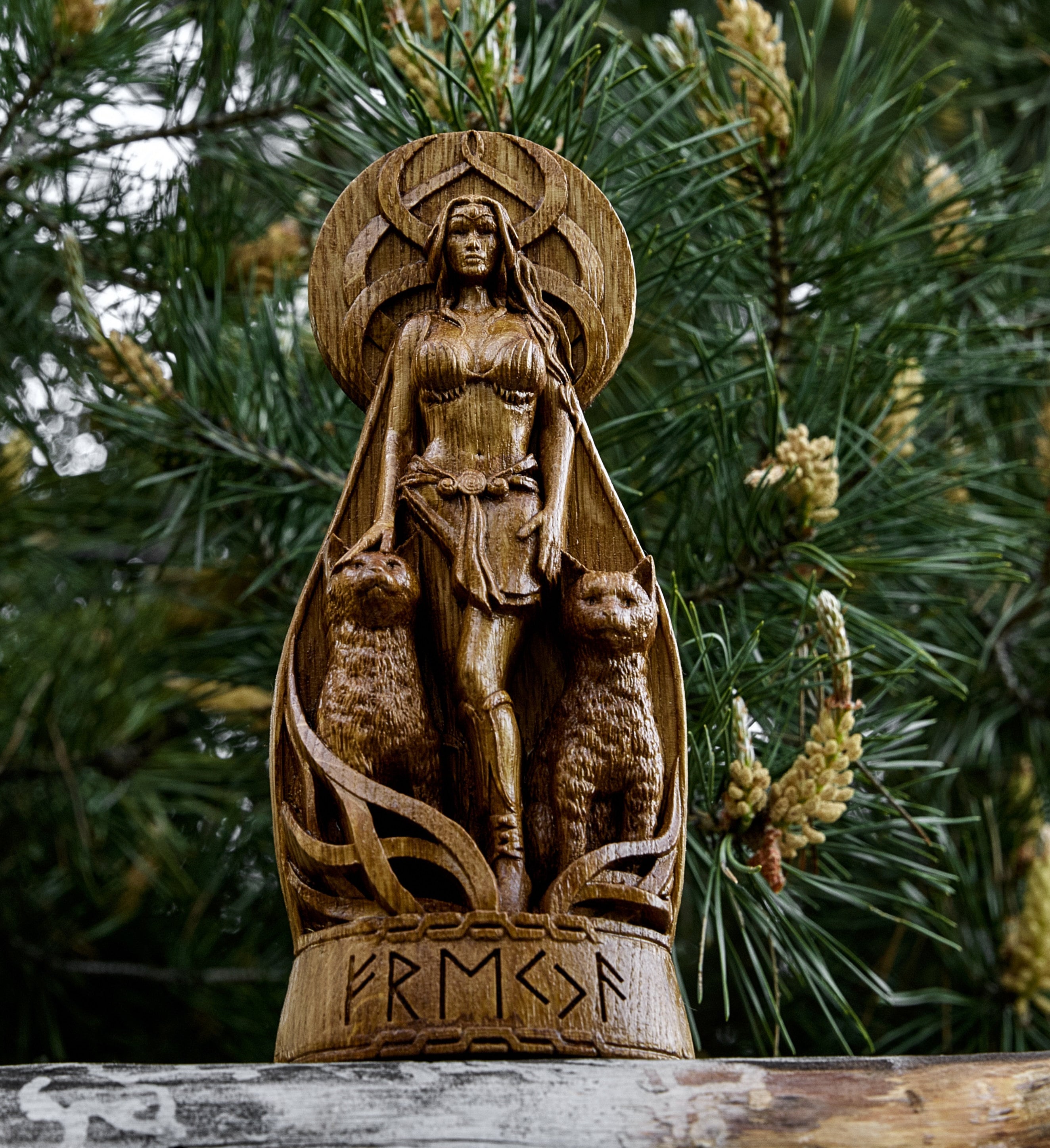 Norse Goddess Freya. Viking's 2024 goddesses. Hand crafted wooden Statue. Freya statue.