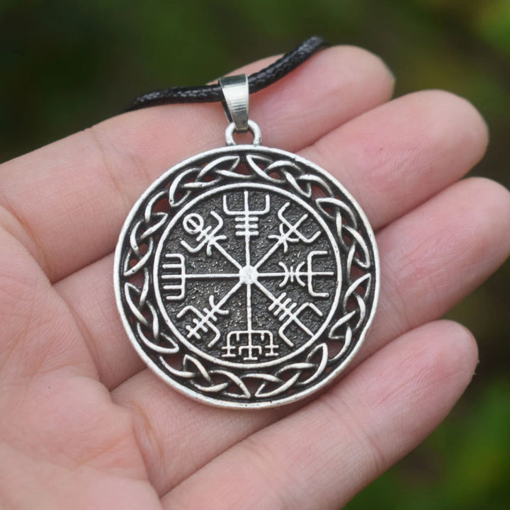 Viking Necklace - Vegvisir Knotted