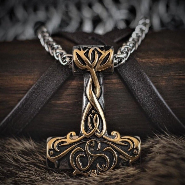 Thors Hammer Kette Goldene Ornamente